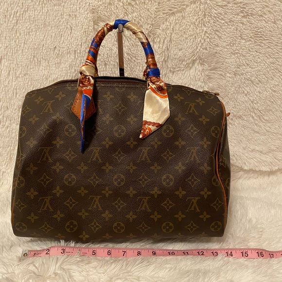 Louis Vuitton Viintage Monogram Speedy 35 - Picture 10 of 14